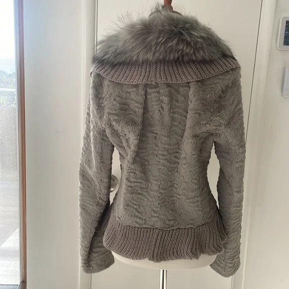 Grey Fur Knit Designer Jacket - Picture 4 of 10